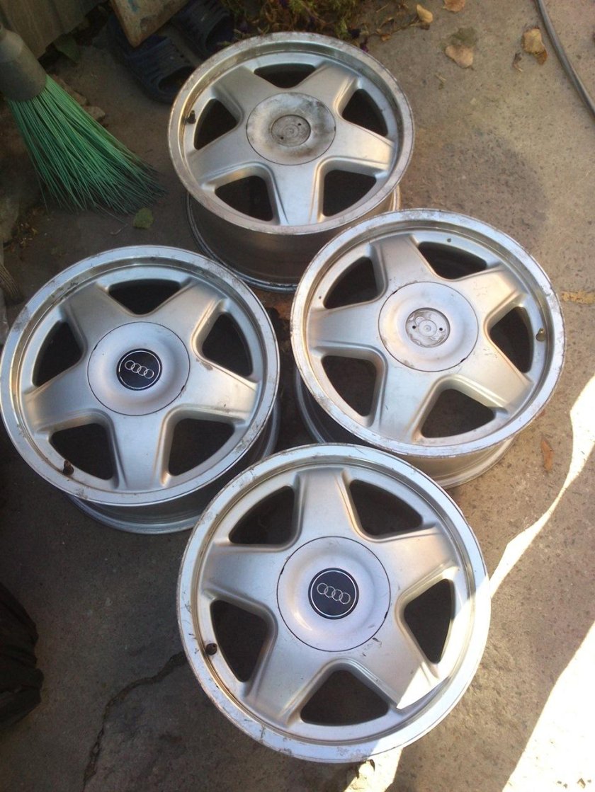 Литые диски Ауди 100 с3