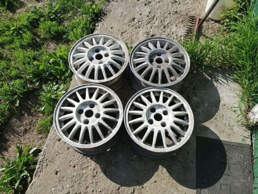 Диски Ауди 100 оригинал