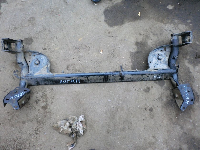 Балка Рено Логан 1