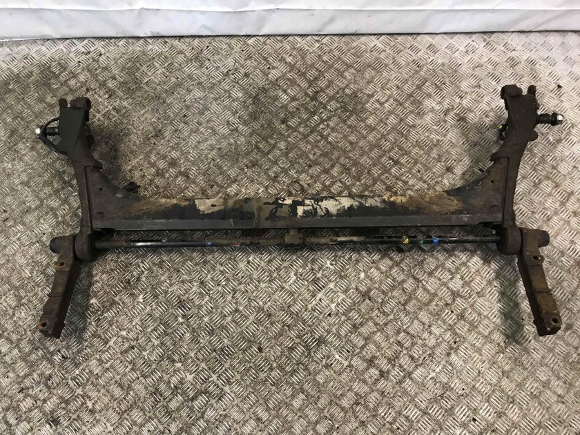 Балка Рено Логан 1