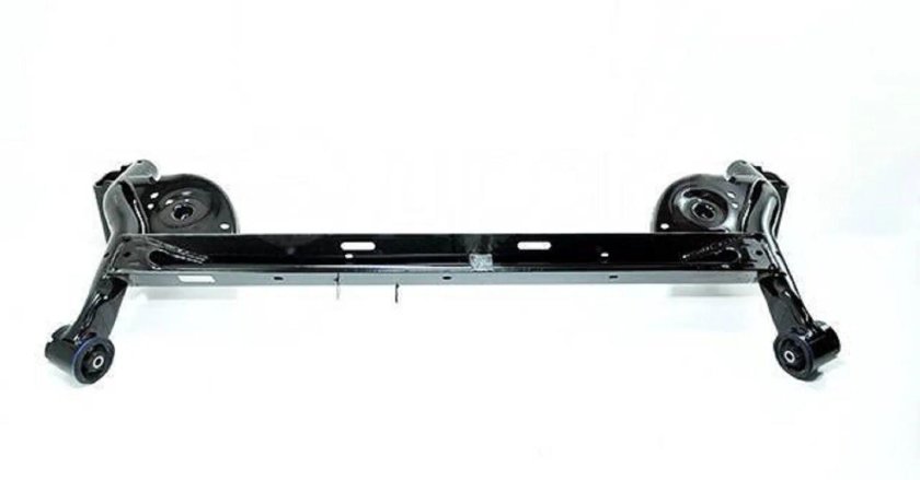 Задняя балка Рено Логан 2