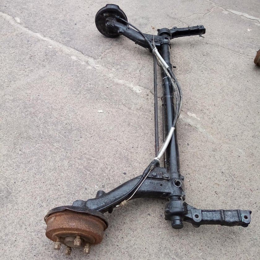 Задняя балка Рено 19