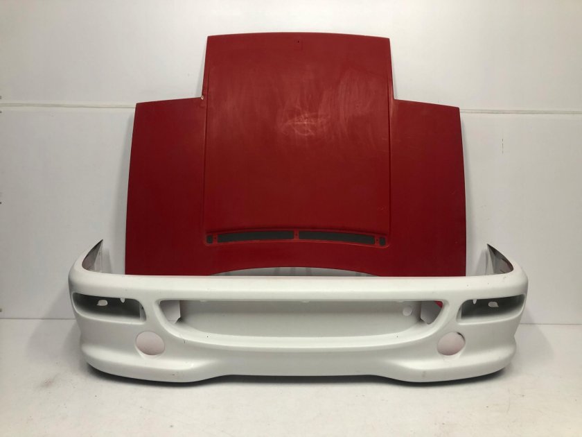 Передний бампер