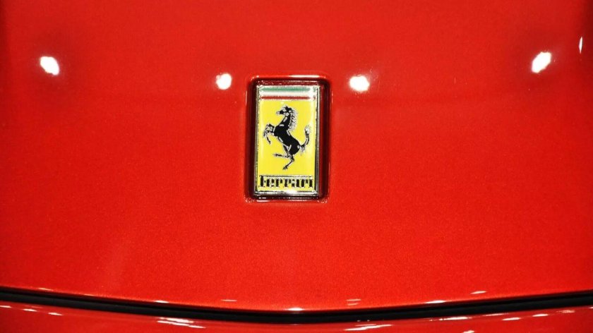 Шильдик Феррари