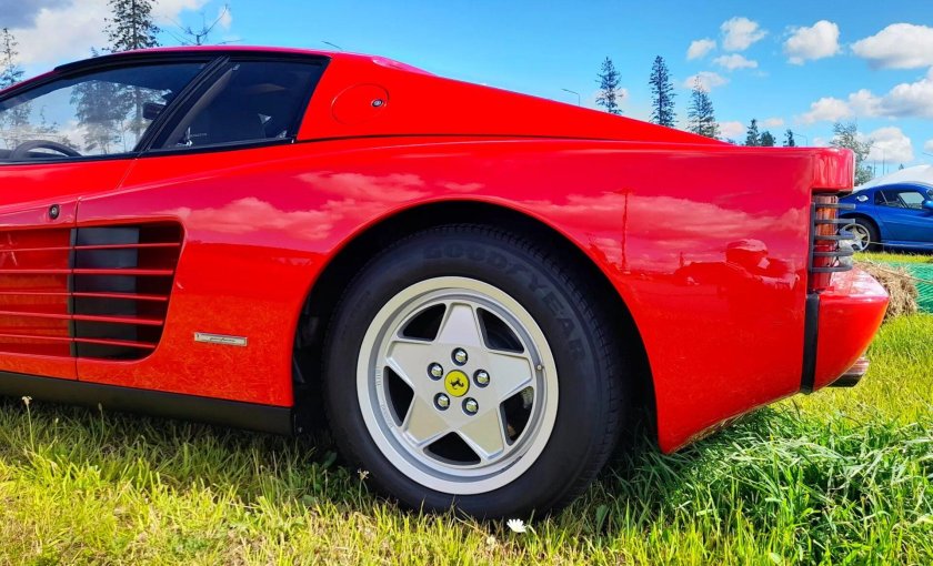 Ferrari Testarossa 2020