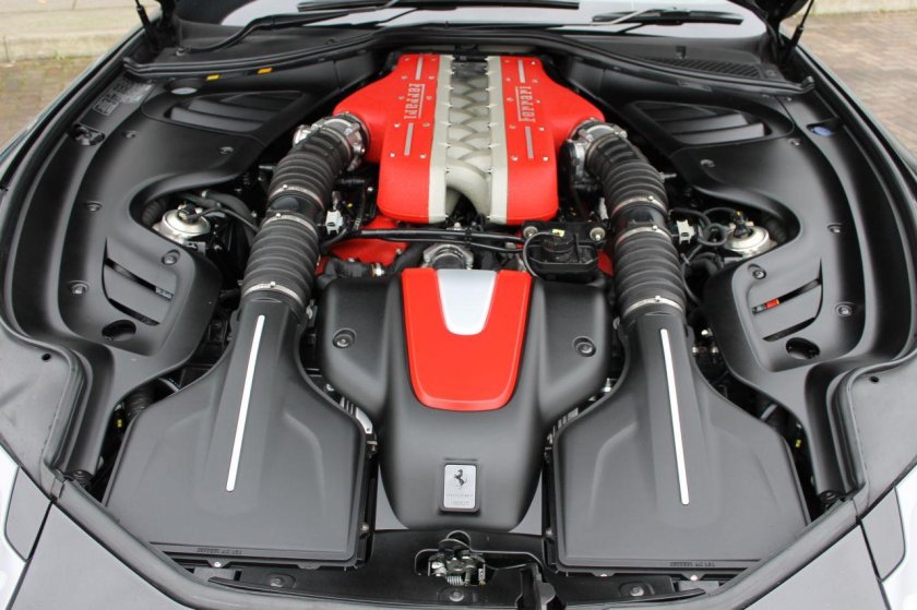 Феррари под капотом