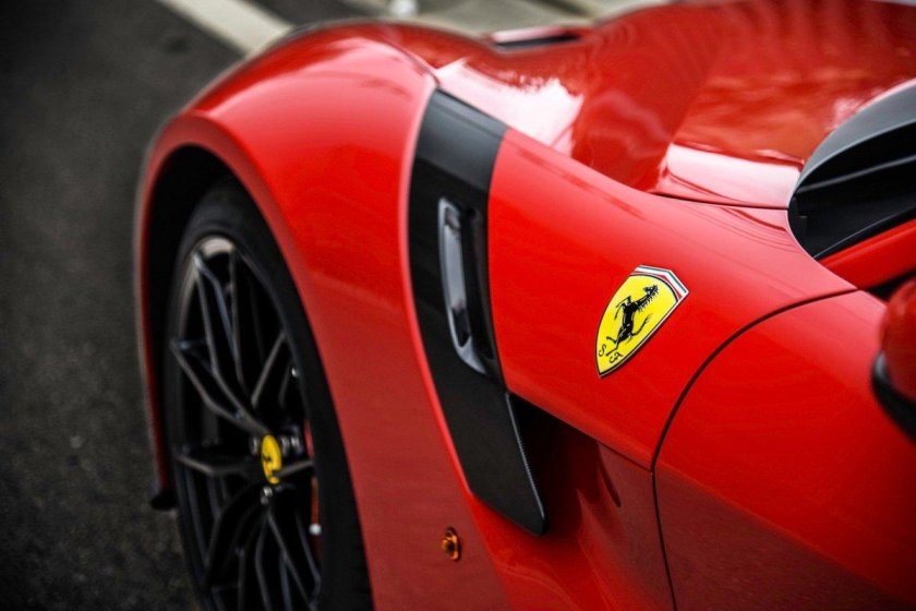 Ferrari f12tdf Tailor made