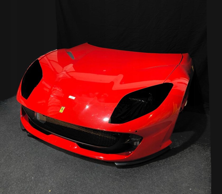 Феррари 812 superfast