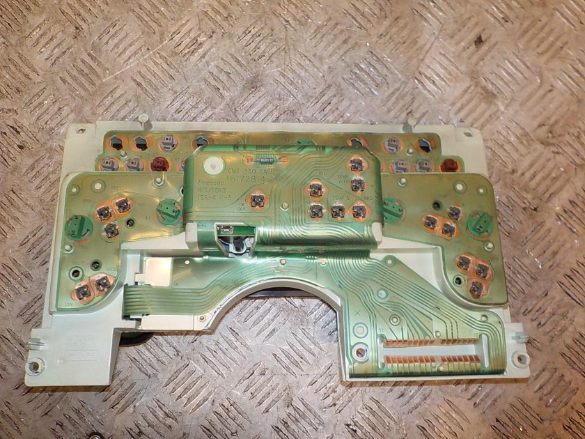 Приборная панель Chevrolet Blazer