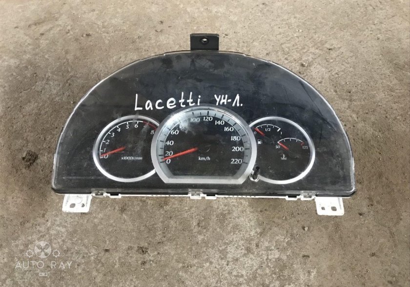 Chevrolet Lacetti приборная панель