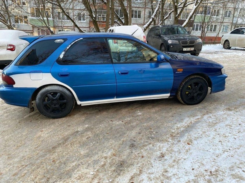 Субару Импреза 2000г