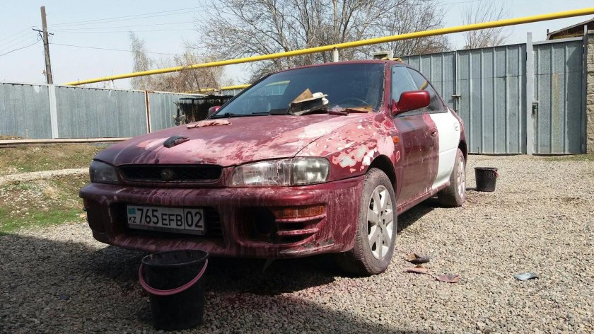 Ржавая Субару Импреза
