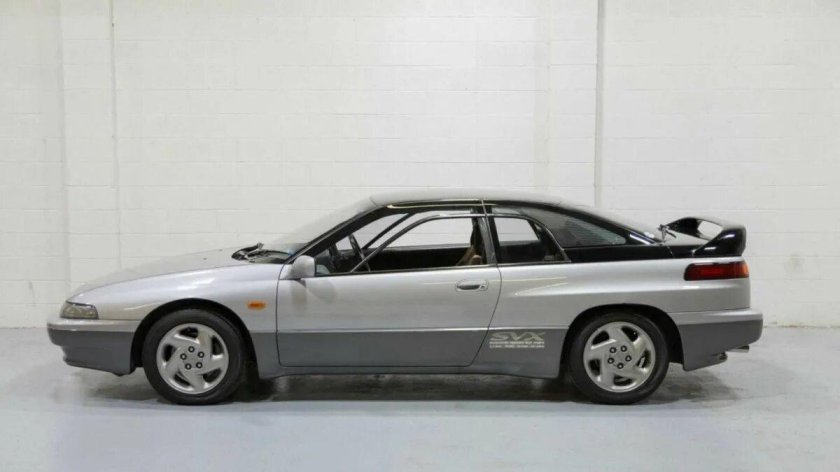 Субару купе SVX