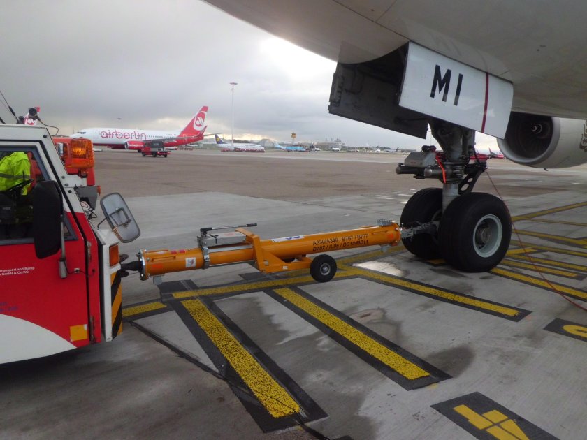 Буксировочное водило а320