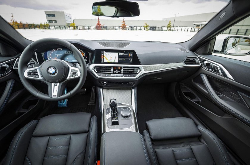 BMW 4 2021 салон