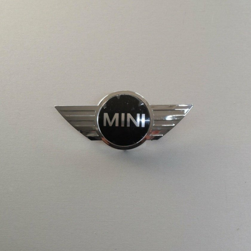 Мини Купер значок машины
