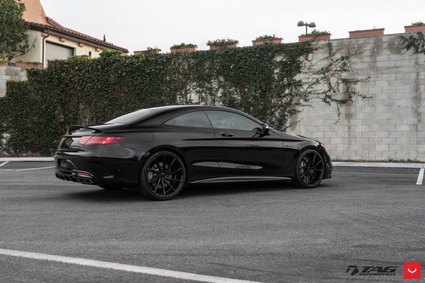 Mercedes s63 Coupe Black