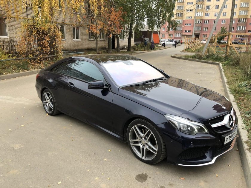 Мерседес е200 купе черный