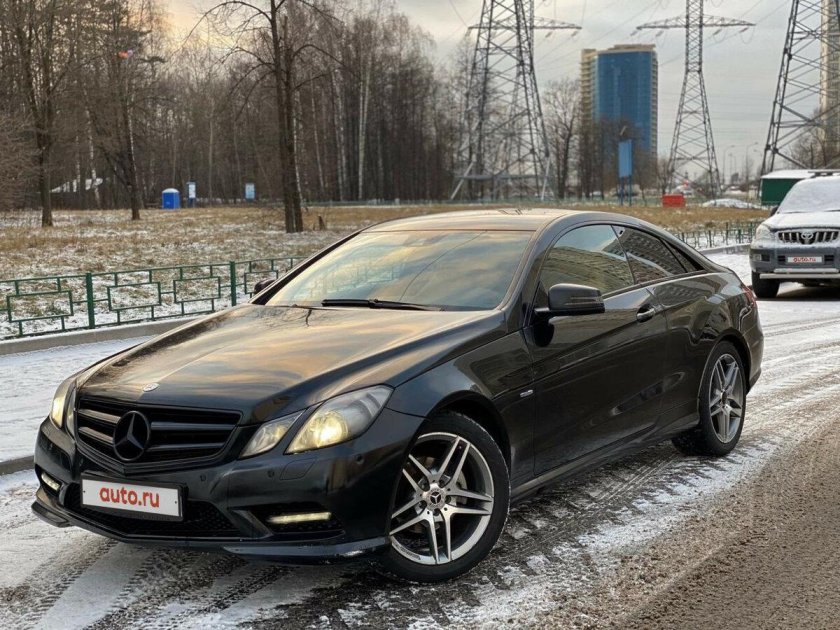 Мерседес е200 купе черный