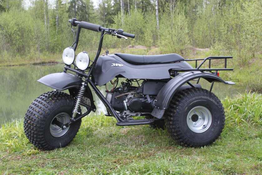 Мотовездеход "Атаман трайк"