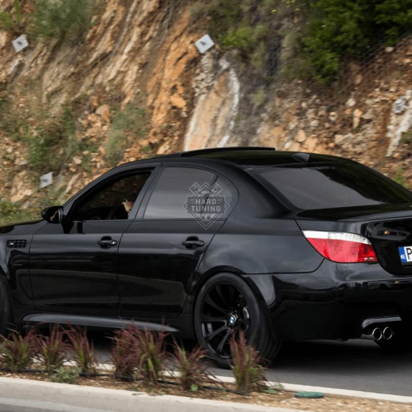 Бмв м5 е60 черная