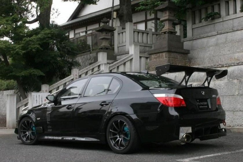 BMW m5 e60 Tuning Black