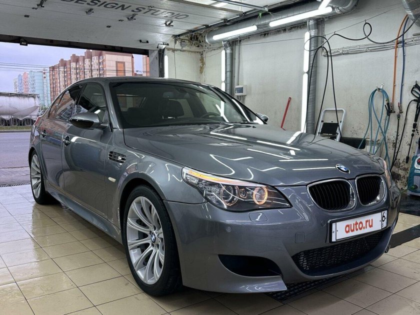 Бмв м 5 е 60 серая