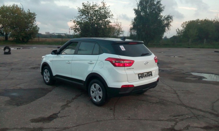 Hyundai Creta белая с черной крышей