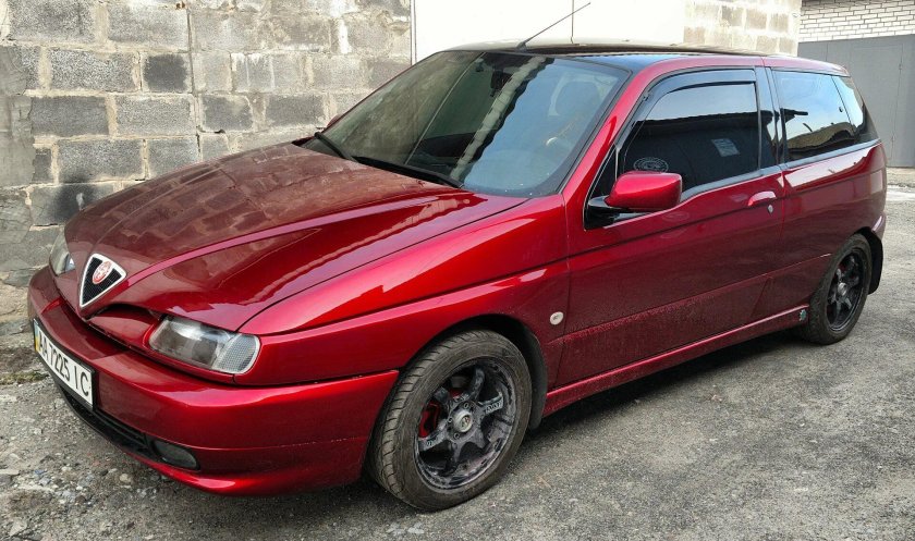 Alfa Romeo 145
