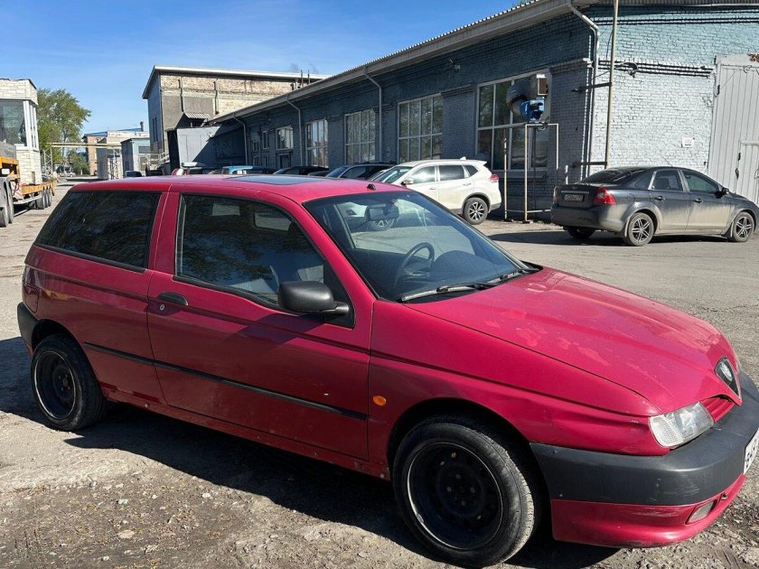 Альфа ромео 1998 года