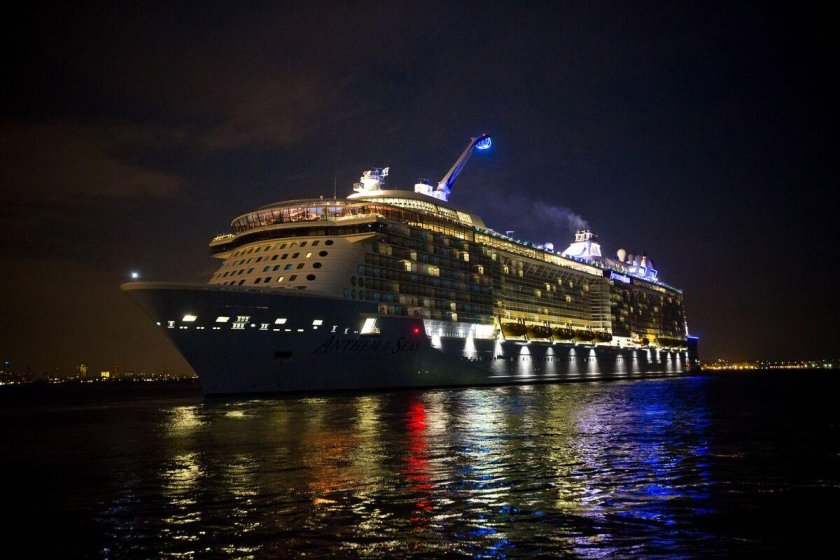 Круизный лайнер