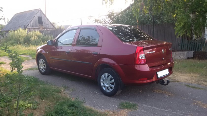 Рено Логан 2000