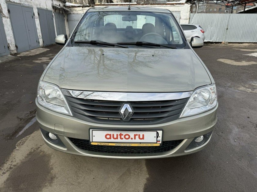 Рено логан 2010