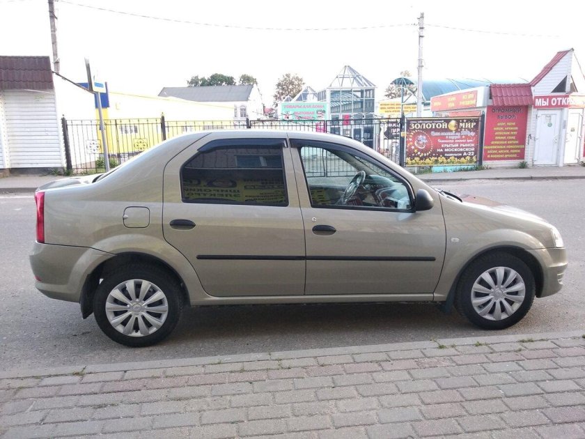 Рено Логан 1 бежевый