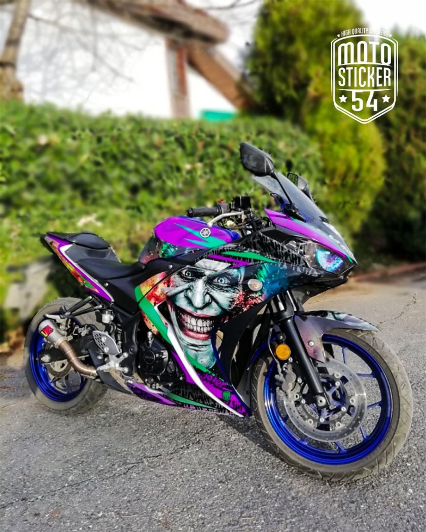 Джокер на мотоцикле