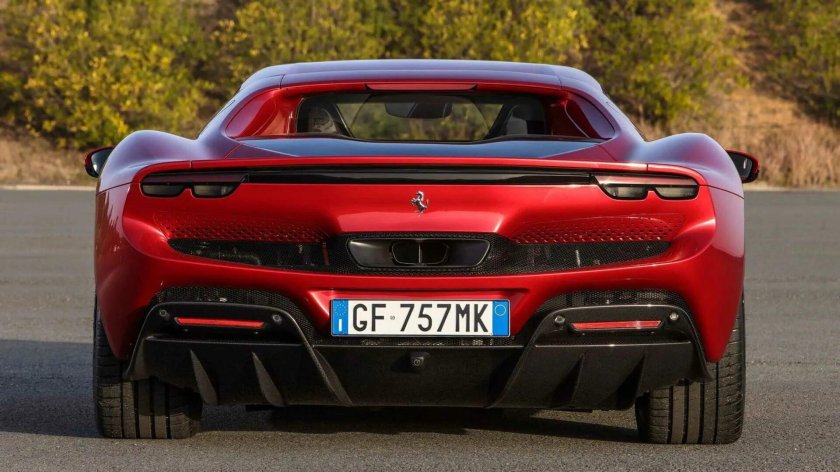 Феррари 296 GTB