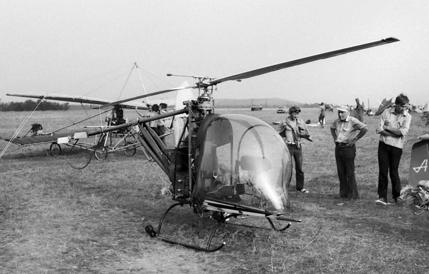 Легкий вертолет