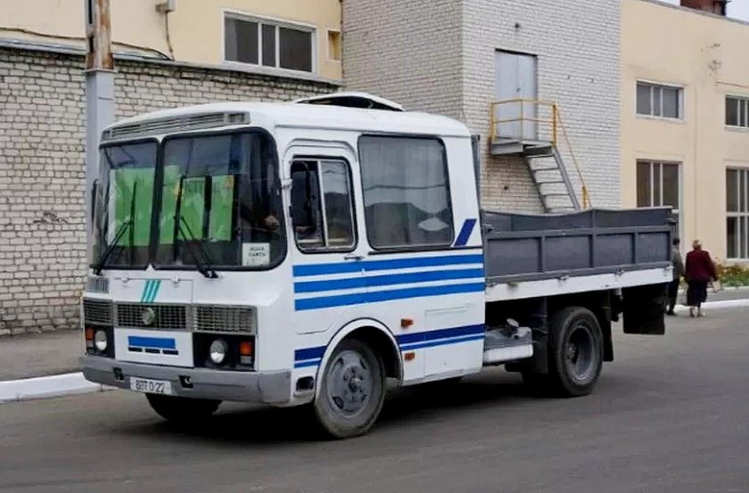 ПАЗ 3205 бортовой