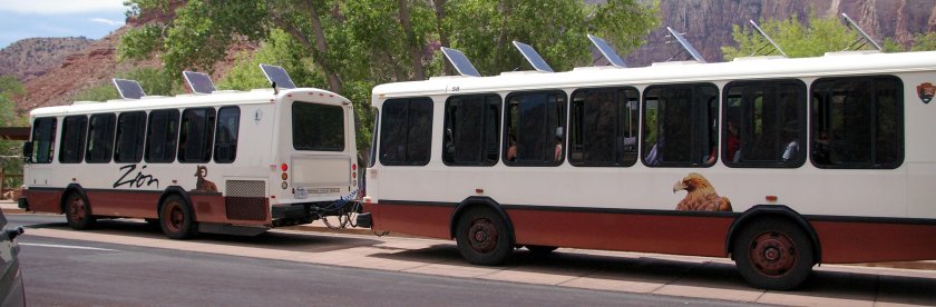 Автобус с прицепом