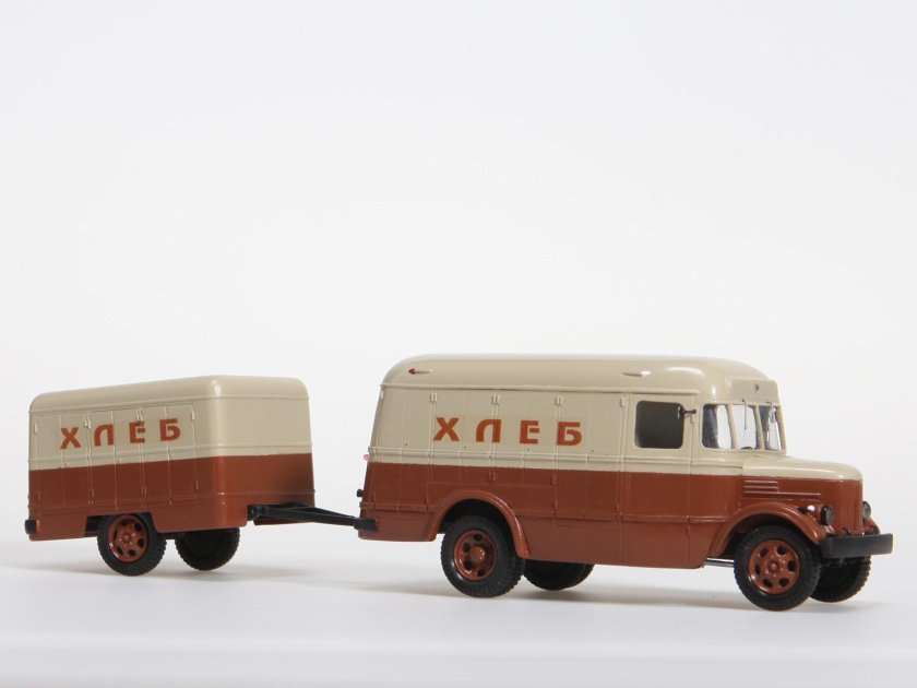 ПАЗ 651 1/43 дип Артек