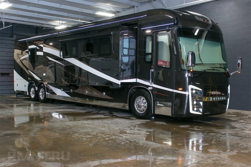 Neoplan 122 автодом