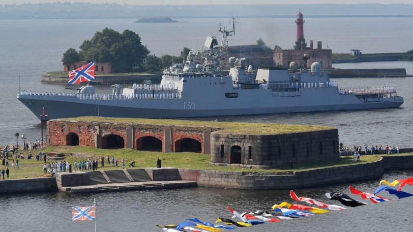 Парад ВМФ В Кронштадте