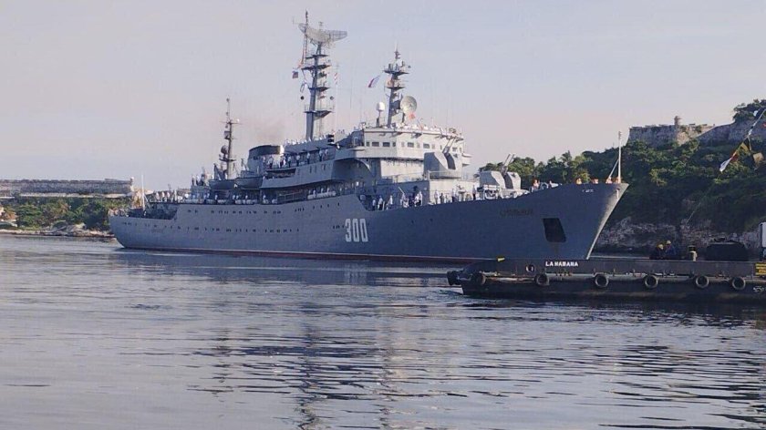 Учебный корабль смольный