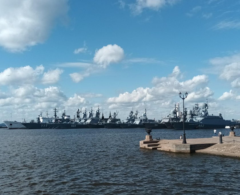 Перекоп корабль в Кронштадте