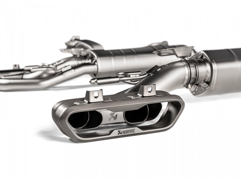 Выхлоп Akrapovic на g63