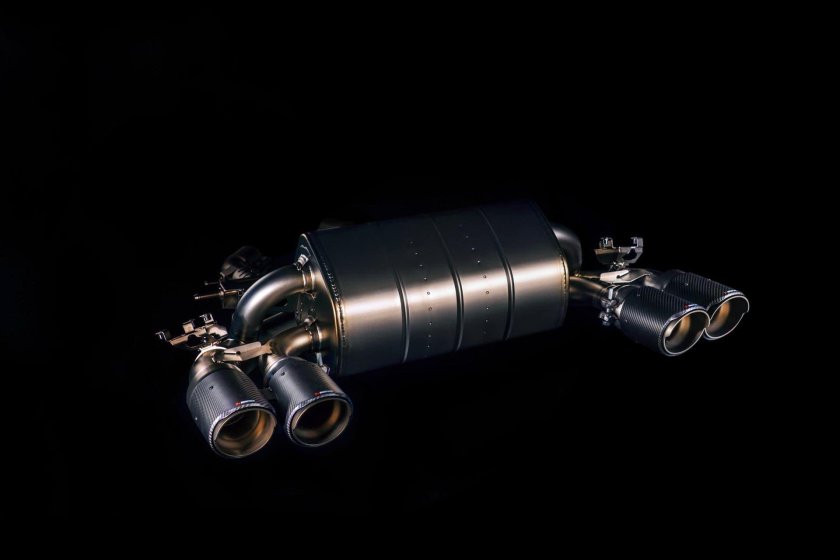 Выхлоп Акрапович на БМВ