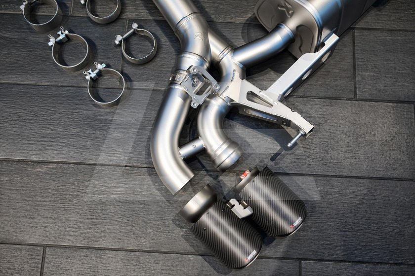 Akrapovic выхлоп BMW m8