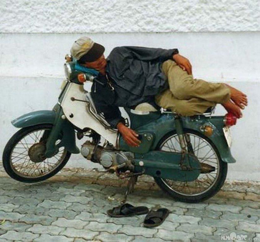 Смешной мопед