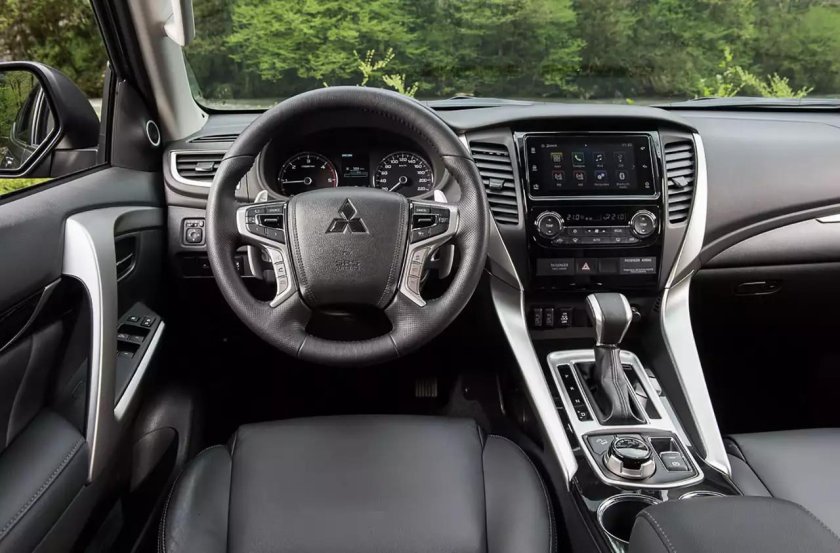 Mitsubishi Pajero Sport 3 салон