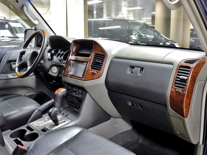 Митсубиси паджеро 3 поколения